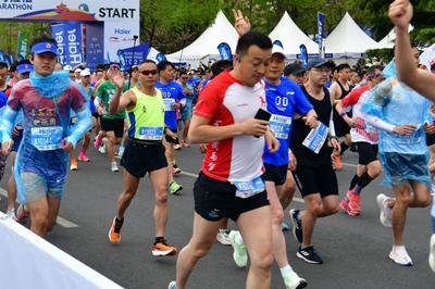 “海尔∙2026青岛马拉松”期间，青岛部分道路将临时交通管制