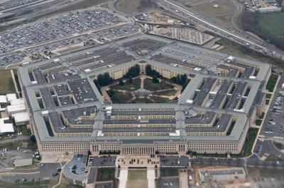 五角大楼：美海军部长约翰·费伦将离职