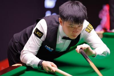 世界斯诺克锦标赛：赵心童前16局与肖恩·墨菲8:8战平