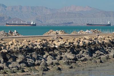 伊朗公布霍尔木兹海峡安全航路图