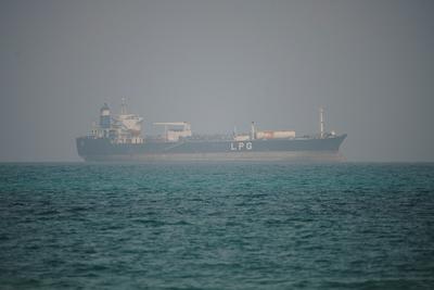 伊朗革命卫队称抵抗阵线向曼德海峡船只发出警告