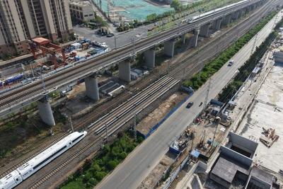 最后两个盾构下穿铁路节点完成，青岛地铁5号线驶入建设“快车道”