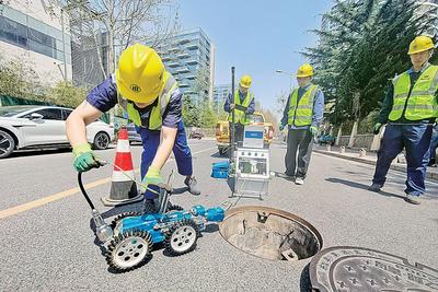机器人上阵“体检”，“微创治疗”地下管网！青岛排水管网更新改造→