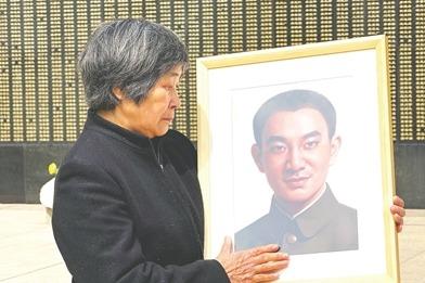 从丹青到AI，一场跨越75年的“思念接力”在青岛上演