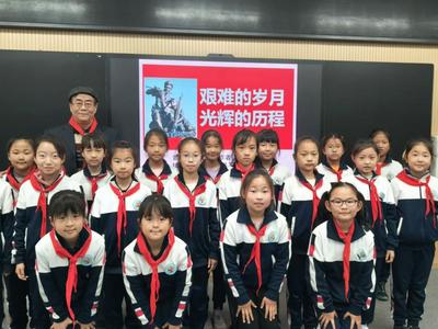 青岛敦化路小学开展清明节“清明祭英烈”主题教育活动
