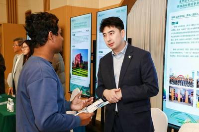 2025年我国留学回国人数达53.56万