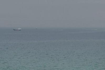 霍尔木兹海峡航运再次停滞