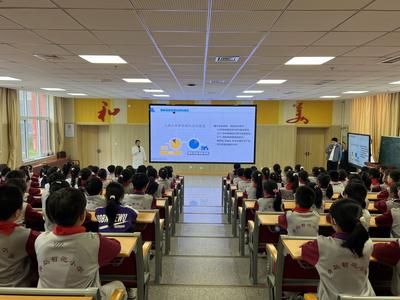 “硬核”护眼知识听得懂、用得上！青岛眼科医院“爱眼护眼公开课”走进青岛哲范小学