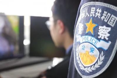 杨某某每天90元扮演流浪女，“深山救助”视频摆拍细节公开