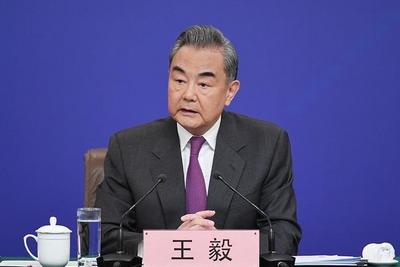 王毅同俄罗斯外长拉夫罗夫会谈