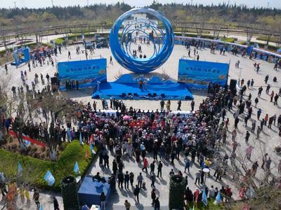 一口鲅鱼鲜满城！第二十二届沙子口鲅鱼节开幕，系列活动将持续至五月