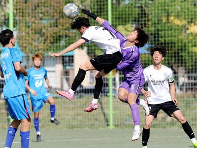 “市长杯”校园足球联赛高校男子组比赛落幕