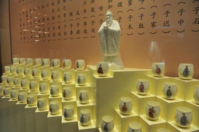 沿着黄河看中国｜以瓷为语讲黄河故事，文脉刻进心里