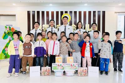 ​六一儿童节将至，青岛这群志愿者用微光温暖“星宝”
