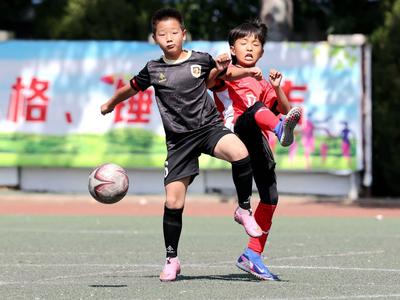 青岛宁夏路小学夺得“市长杯”小学男子乙组精英组冠军