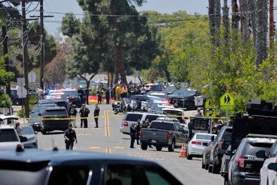 美加州圣迭戈市伊斯兰中心枪击事件已致5人死亡