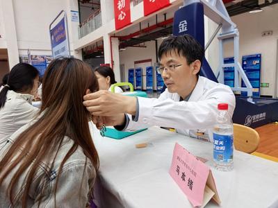 “医校同心护青春，健康赋能向未来”活动走进青岛理工大学