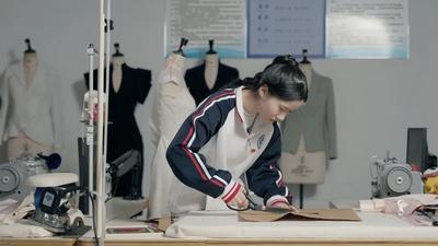 先后获得国赛一等奖、世赛金奖、国家奖学金，城阳一学子登上《人民日报》