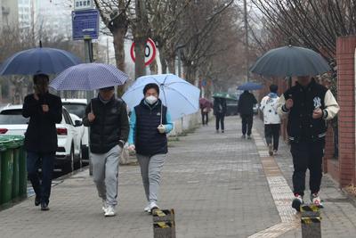 我国迎今年首轮大范围持续性降雨过程，两部门部署重点地区防汛工作