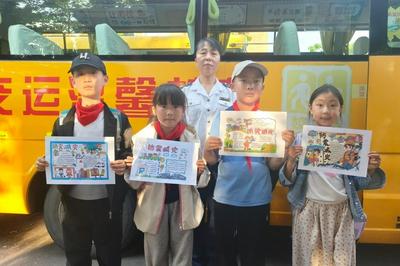 “移动课堂”再开讲！青岛温馨校车把防灾减灾知识“驶”进孩子心里