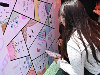 60余项特色活动吸引5000余名师生参与，青岛科技大学举行“橡心·向阳”心理嘉年华