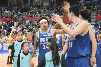青岛男篮客场再负山西男篮，无缘CBA季后赛八强
