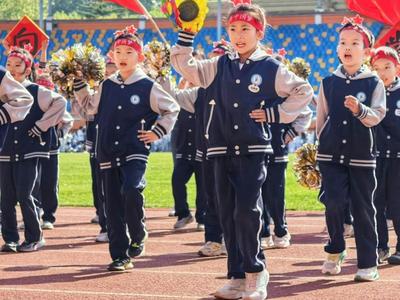 青岛镇江路小学2026年春季田径运动会开幕
