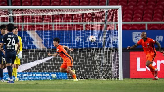 客场3:1擒下武汉三镇，青岛海牛豪取中超三连胜