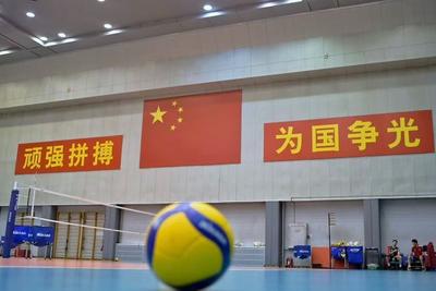 中国女排主教练赵勇：世界女排联赛前半程以锻炼年轻球员为主