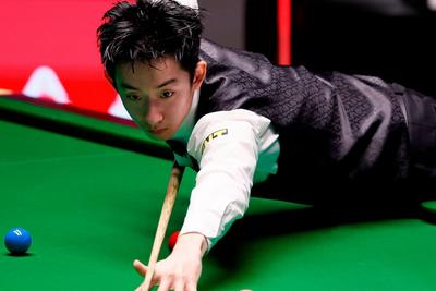 吴宜泽，首位00后斯诺克世锦赛冠军！