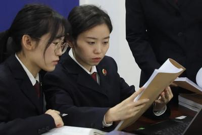 女子“净身”出户6年后，莫名账户被冻结，背上34万债务！原来是前夫“捣鬼”……
