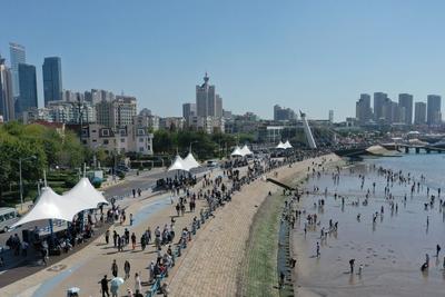 青岛今天晴间多云，市区最高气温23℃，最低气温18℃