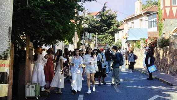 青岛旅游快速“升温”，热度“领先”暑期档