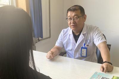 @青岛人，熬夜看球“上头”，当心情绪“越位”