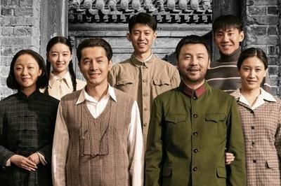 端午档，选科幻还是选“潜伏”？