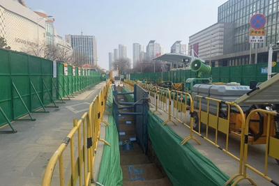 地下供水管网改造用上“新工艺”，今年青岛市区老旧供水管网改造完成近半