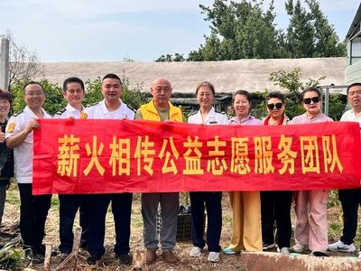 青岛巴士志愿者走进田间地头，助农采销传递城市温度