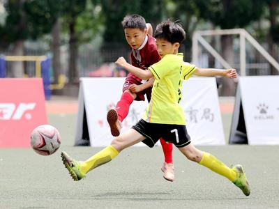 “市长杯”小学男乙冠军组：季军至第16名已确定