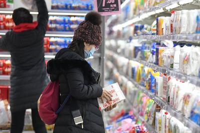乳企高管在奶制品中加入致癌物？企业家为什么变成谣言主角？