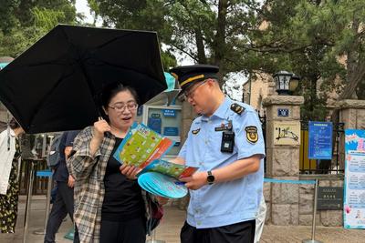 在重点区域设置29处执法点位，青岛交通执法支队护航端午假期安全出行