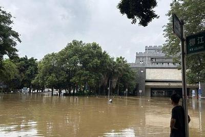 南方强降雨破纪录，未来这些地方雨水还将“超长待机”