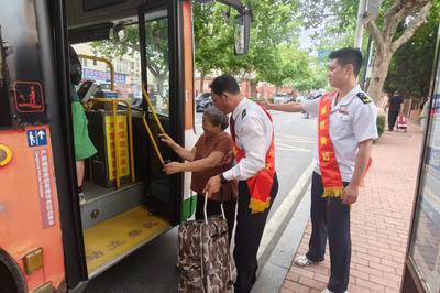 提升设施服务“适老化”水平，青岛巴士打造民生赶集特色线路