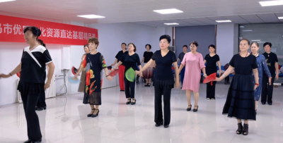 步履生雅韵，文化进基层！香港中路街道浮山所社区模特公益课堂圆满结课