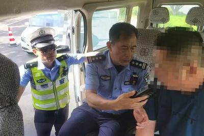 畅安夏旅！青岛交管持续开展交通秩序整治行动