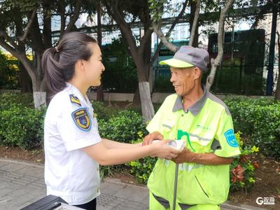 纳凉小屋、空调预冷……世界关爱日将至，青岛巴士送出“出行‘凉’方”