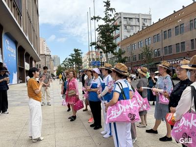 再聚中山路，把酒话温情！青岛上街里邀老街坊回家“过节”