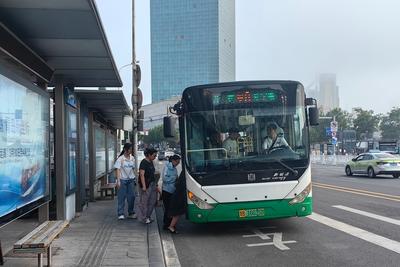 靶向疏通交通堵点！青岛这5条公交线路优化调整后带来新变化