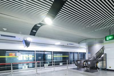 受台风“巴威”影响，青岛这三条地铁线路或将采取限速、停运等运营调整措施