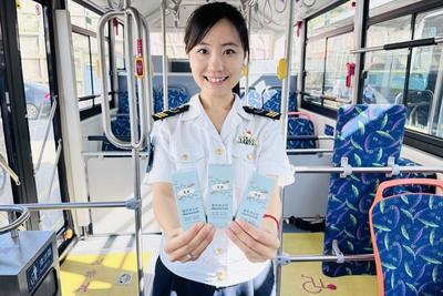 大暑主题车厢上线！青岛多路公交打造流动节气文化驿站