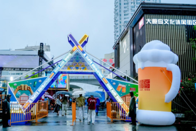 途经青岛啤酒节老城分会场，这两条公交线路全力护航“嗨啤一夏”